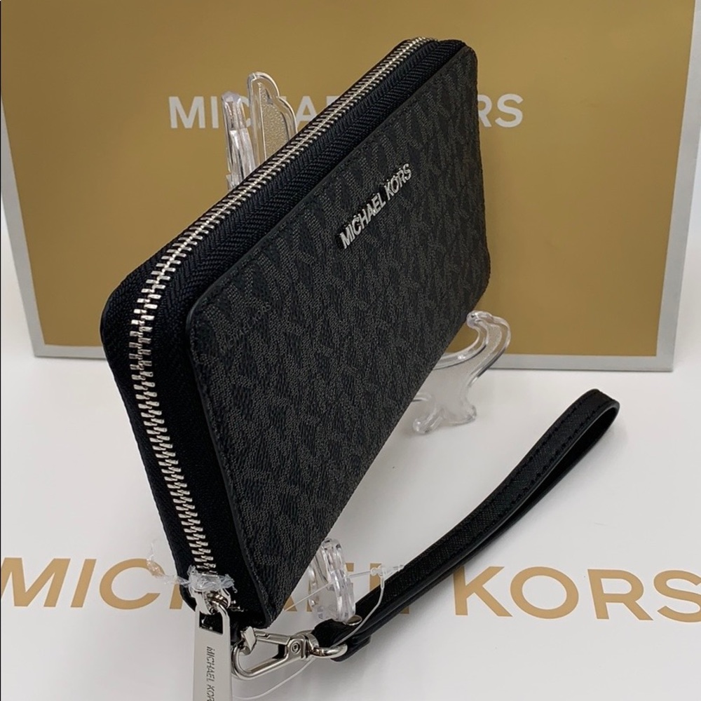 Michael Kors Jet Set Travel Phone Wallet Wristlet Black signature - Picture 3 of 16